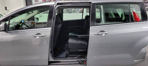 2010 Mazda MAZDA5 Sport