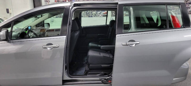 2010 Mazda MAZDA5 Sport