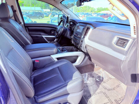 2019 Nissan Titan SV