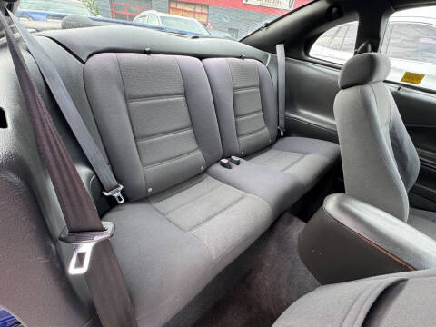 2004 Ford Mustang
