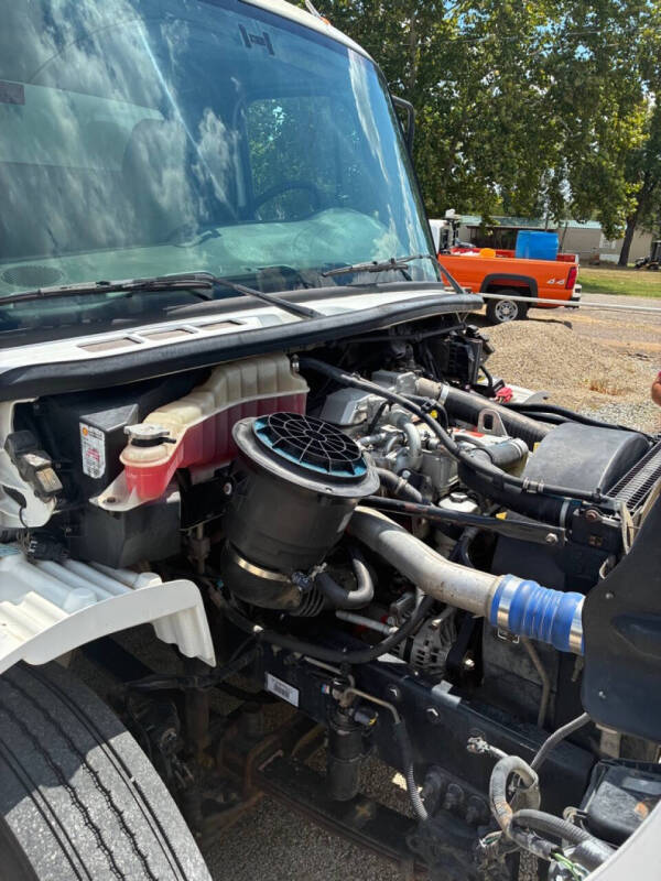 2007 Freightliner M2 106