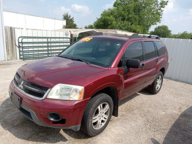 2006 Mitsubishi Endeavor for sale at Friendship Auto Sales in Broken Arrow OK