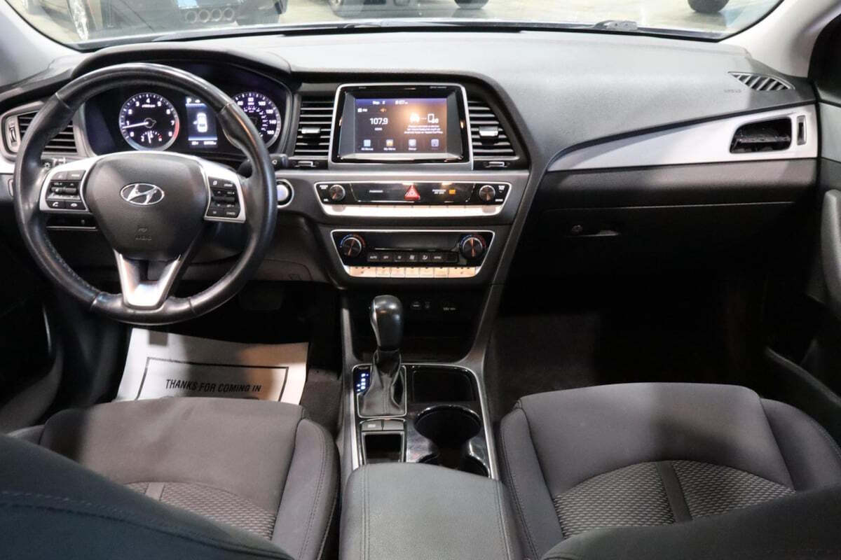 2019 Hyundai SONATA for sale at IMD MOTORS, INC in Dallas, TX