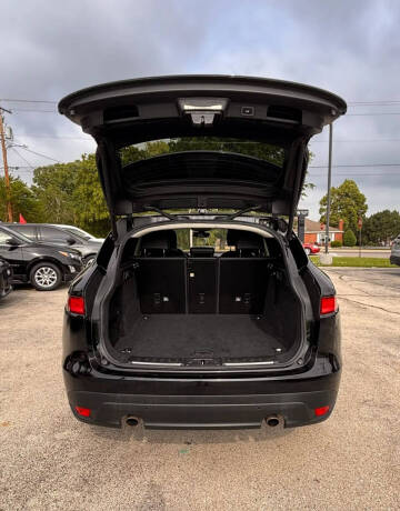 2019 Jaguar F-PACE 25t Premium