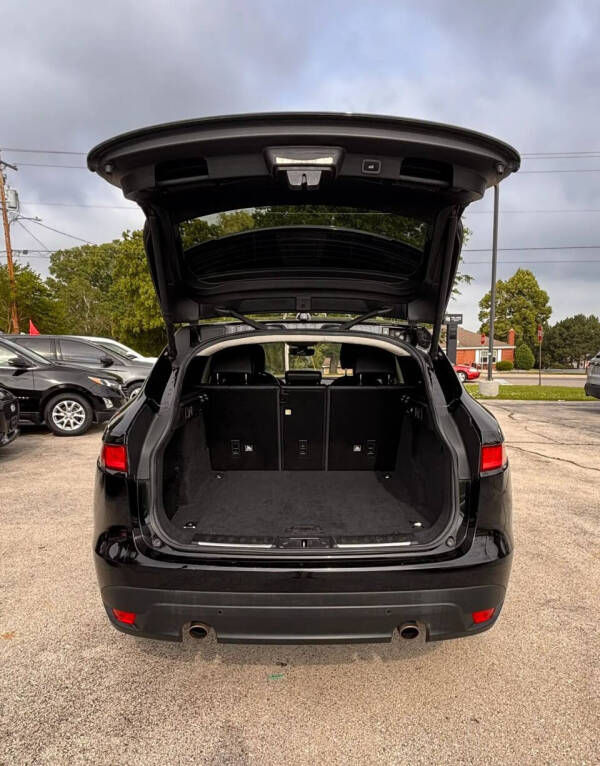 2019 Jaguar F-PACE 25t Premium