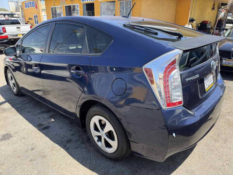 2014 Toyota Prius Three