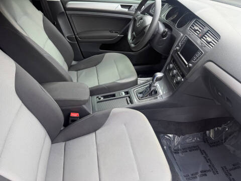 2016 Volkswagen e-Golf SE