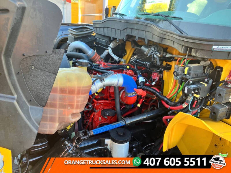 2019 International DuraStar 4300