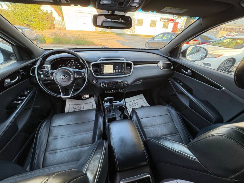 2016 Kia Sorento SX Limited