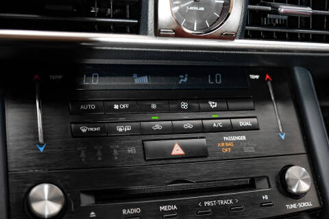 2018 Lexus IS 300