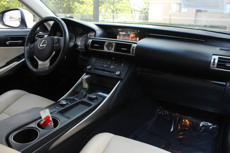 2015 Lexus IS 250