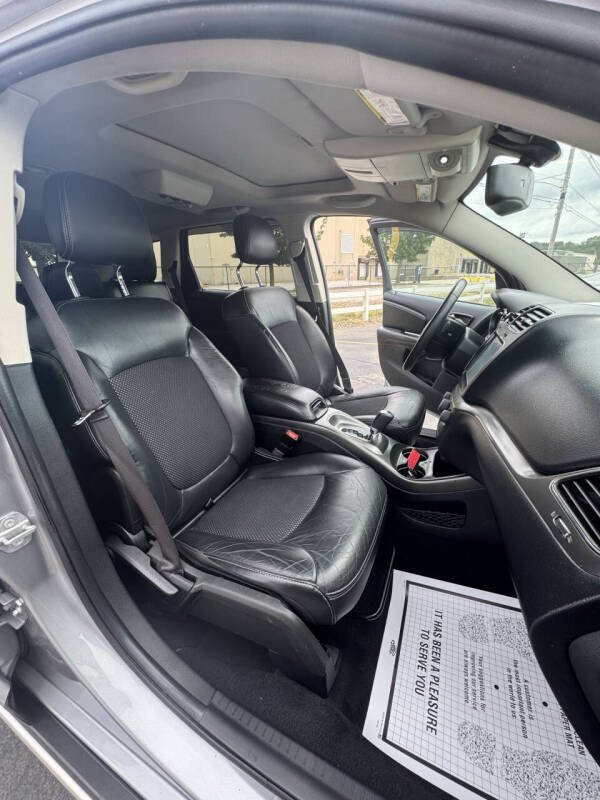 Image 10 of 2017 Dodge Journey Crossroad Plus