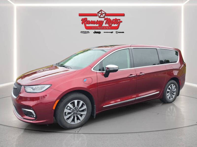 2023 Chrysler Pacifica Plug-In Hybrid Limited