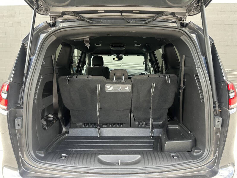 2021 Chrysler Pacifica Touring