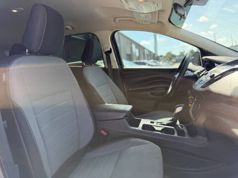 2019 Ford Escape S