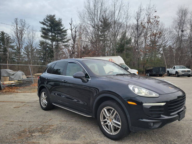 2016 Porsche Cayenne Base photo 3