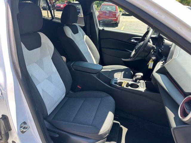 2024 Chevrolet Trax RS