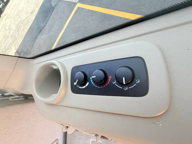 2006 Jeep Commander Limited