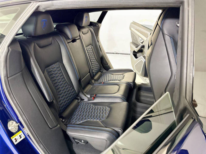 2020 Lamborghini Urus