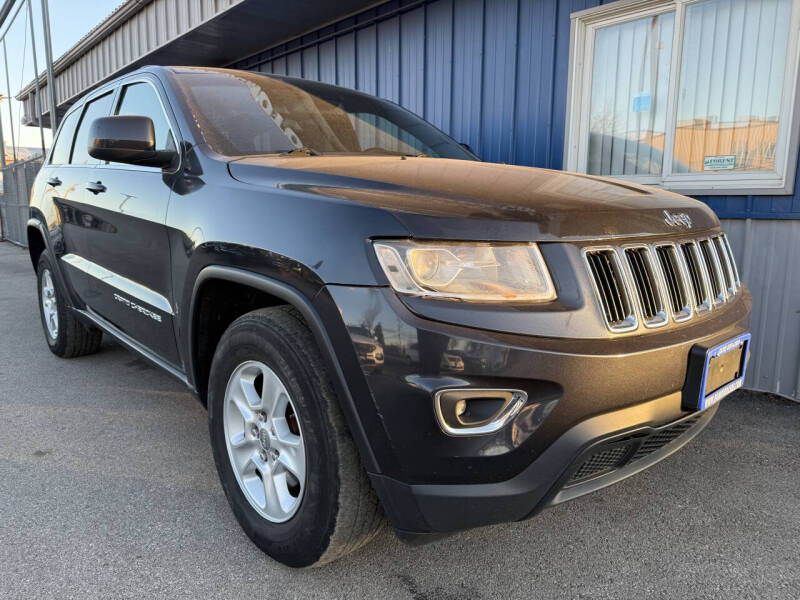 2014 Jeep Grand Cherokee Laredo photo 4