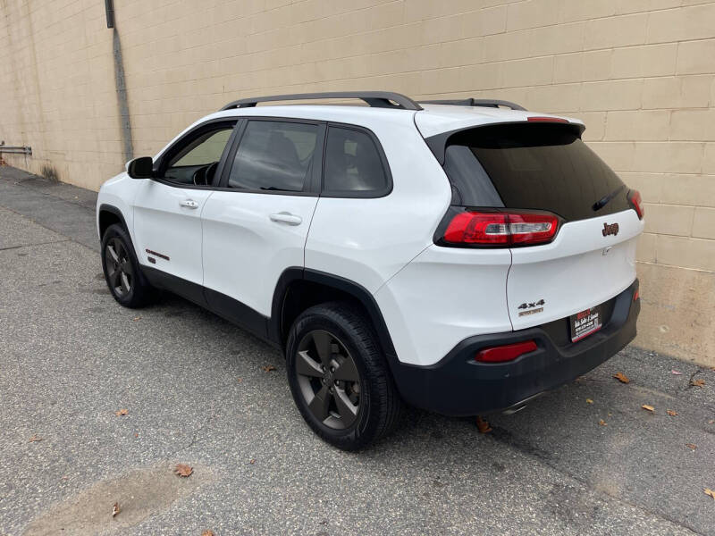 2016 Jeep Cherokee 75th Anniversary photo 4