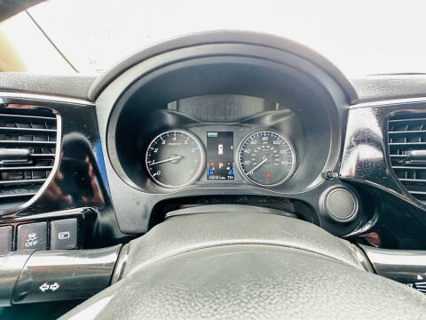 2019 Mitsubishi Outlander ES