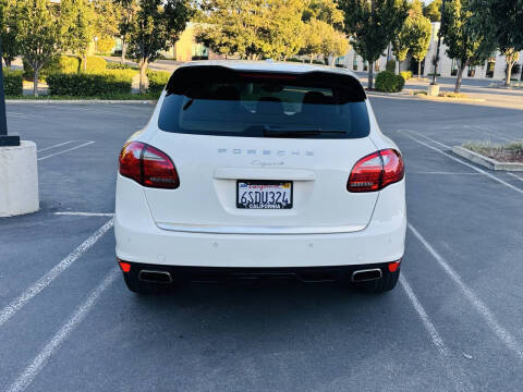 2011 Porsche Cayenne Tiptronic