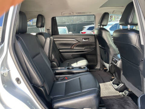 2017 Toyota Highlander Limited