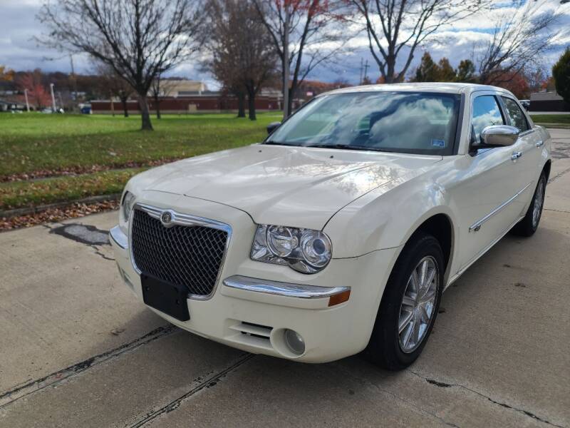 2010 Chrysler 300 for sale at World Automotive in Euclid OH