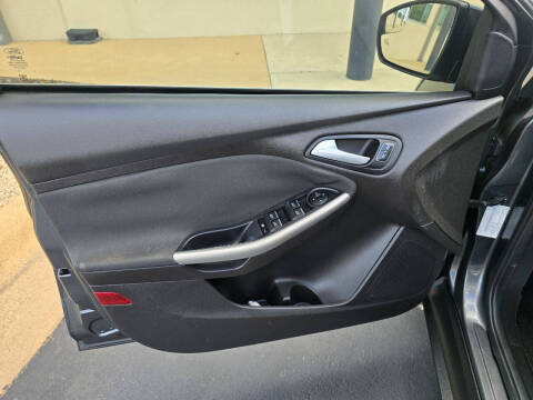 2017 Ford Focus Titanium