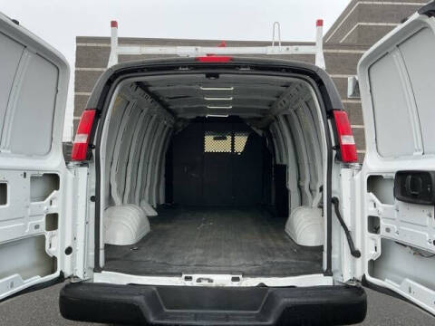 2023 Chevrolet Express 2500