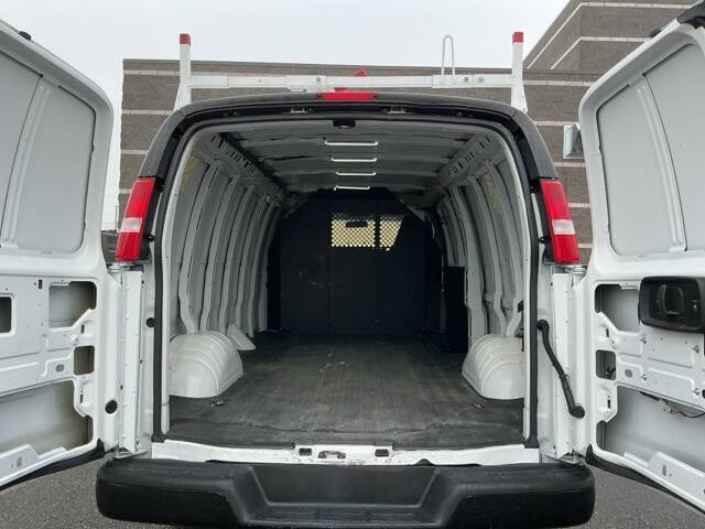 2023 Chevrolet Express 2500