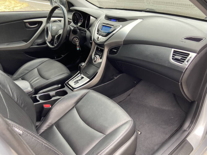 2012 Hyundai Elantra Limited
