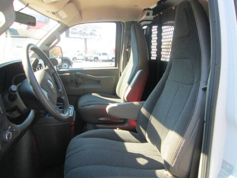 2024 Chevrolet Express 2500