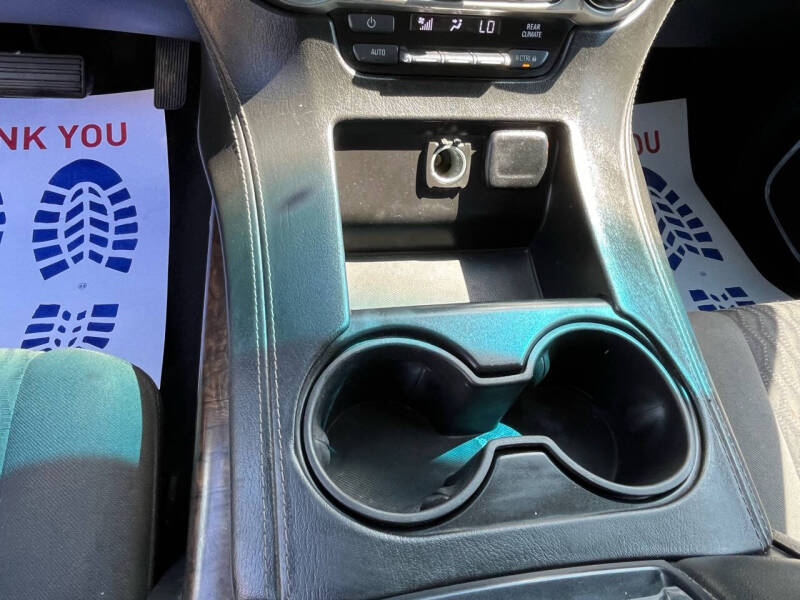 2017 Chevrolet Suburban LS