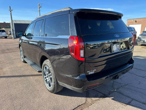 2025 Ford Expedition Active