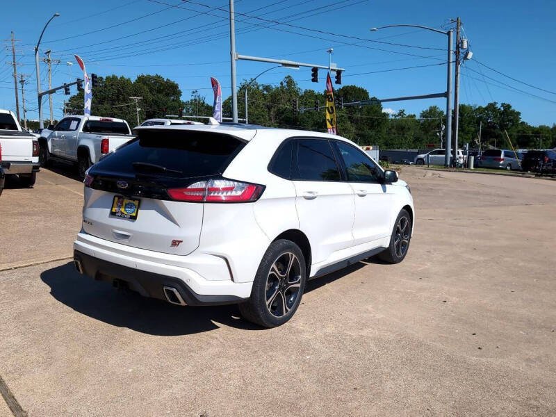 2020 Ford Edge ST