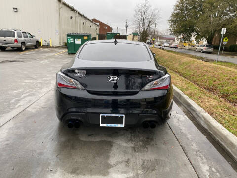 2014 Hyundai Genesis Coupe 2.0T R-Spec