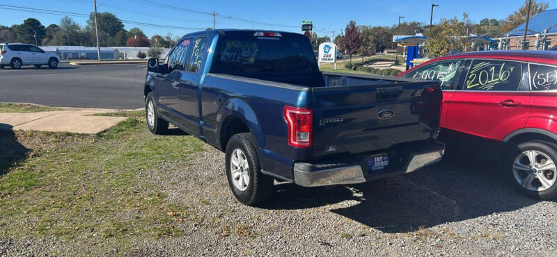 2015 Ford F-150 XLT photo 7