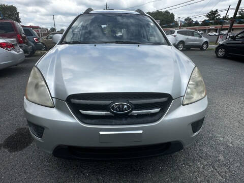 2008 Kia Rondo for sale at AUTO XCHANGE in Asheboro NC