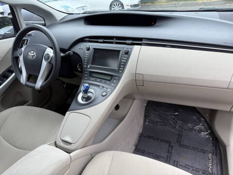 2010 Toyota Prius II