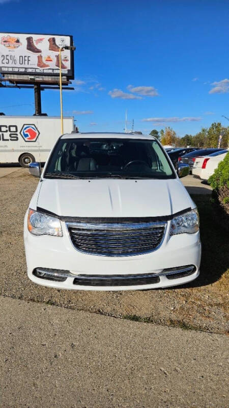 2016 Chrysler Town and Country Touring-L