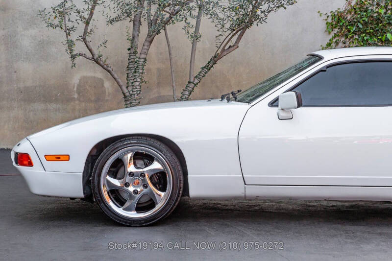 1987 Porsche 928 S4