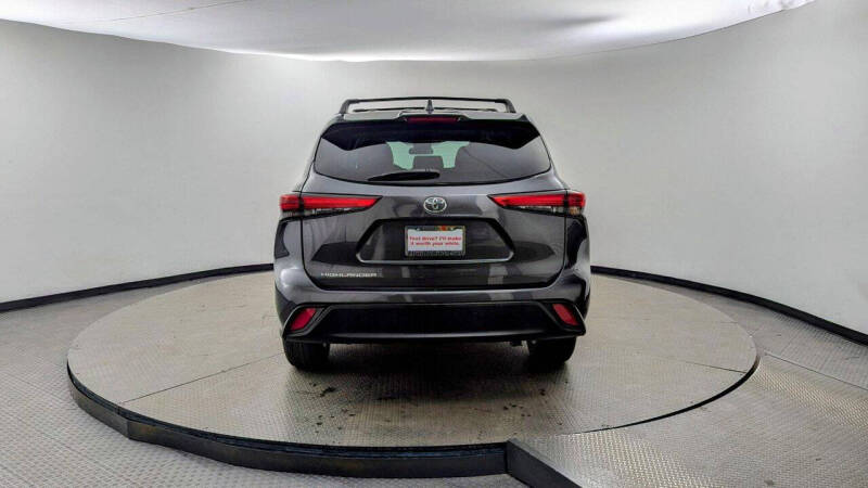 2021 Toyota Highlander L