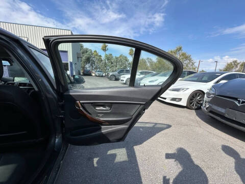 2015 BMW 3 Series 320i xDrive