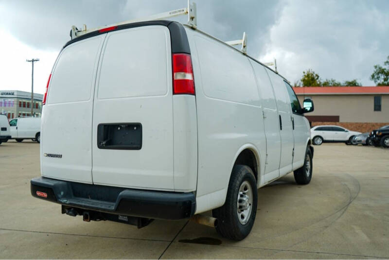 2019 Chevrolet Express 2500