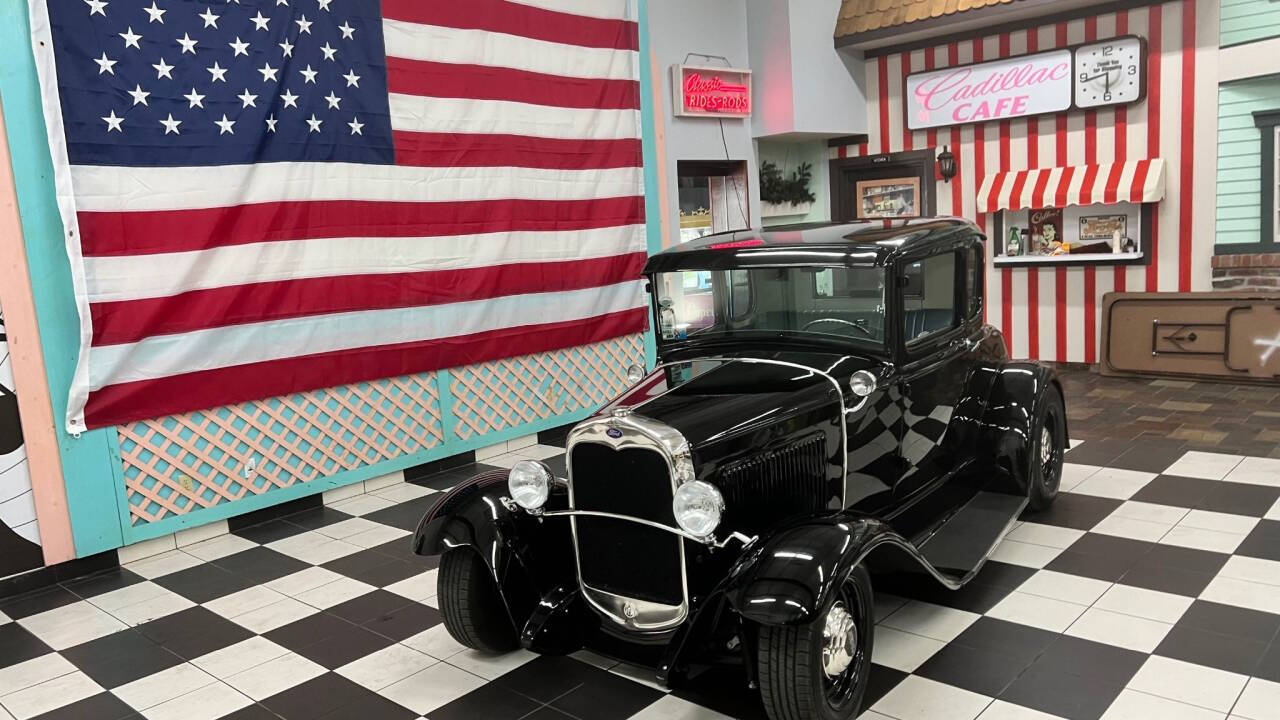 1930 Ford Model A 9