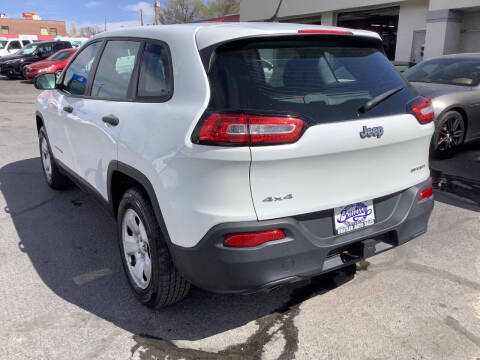 2017 Jeep Cherokee Sport