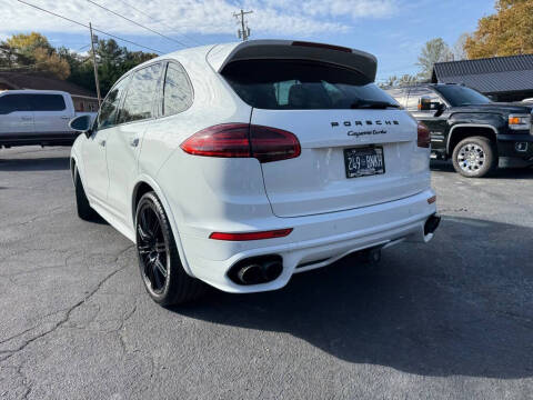 2017 Porsche Cayenne Turbo