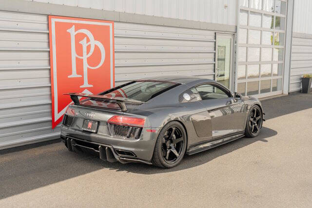 2017 Audi R8 38